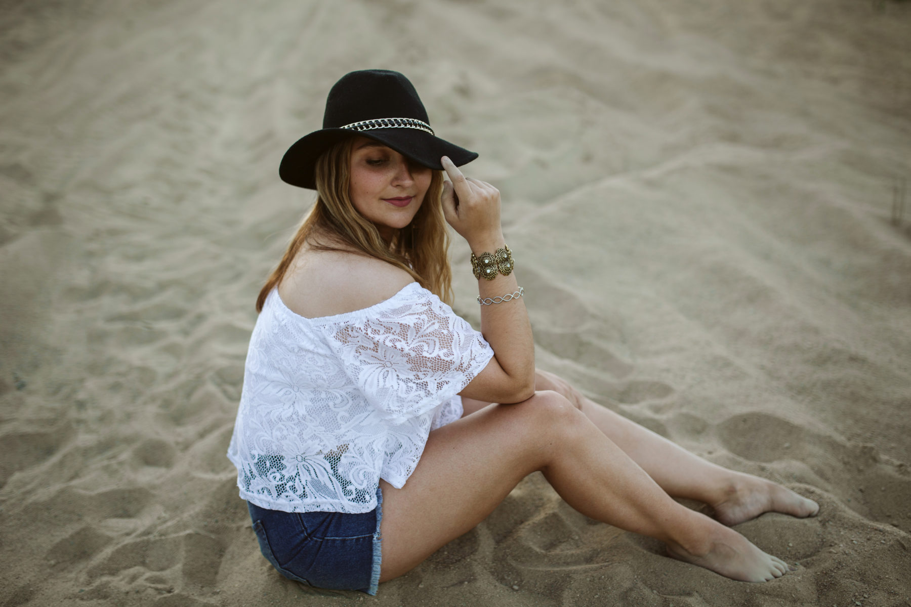 photoshoot in the sand